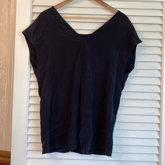 NWT Silk top - Picture 4 of 8